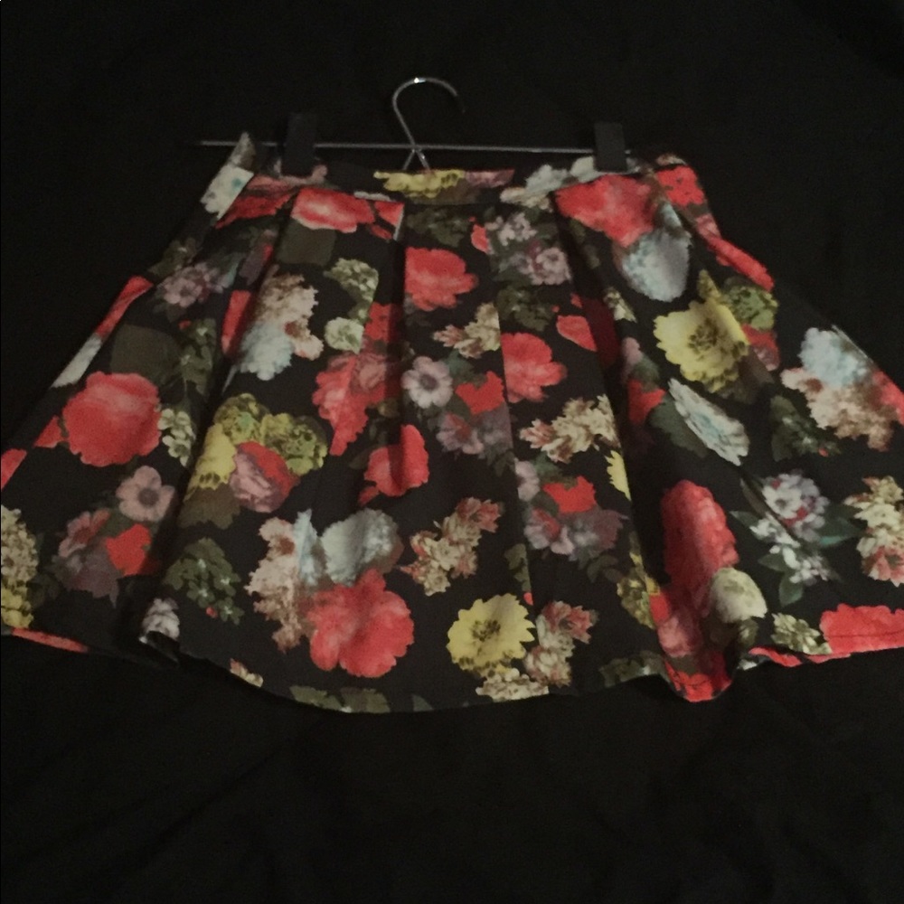 Pleated Floral Skirt